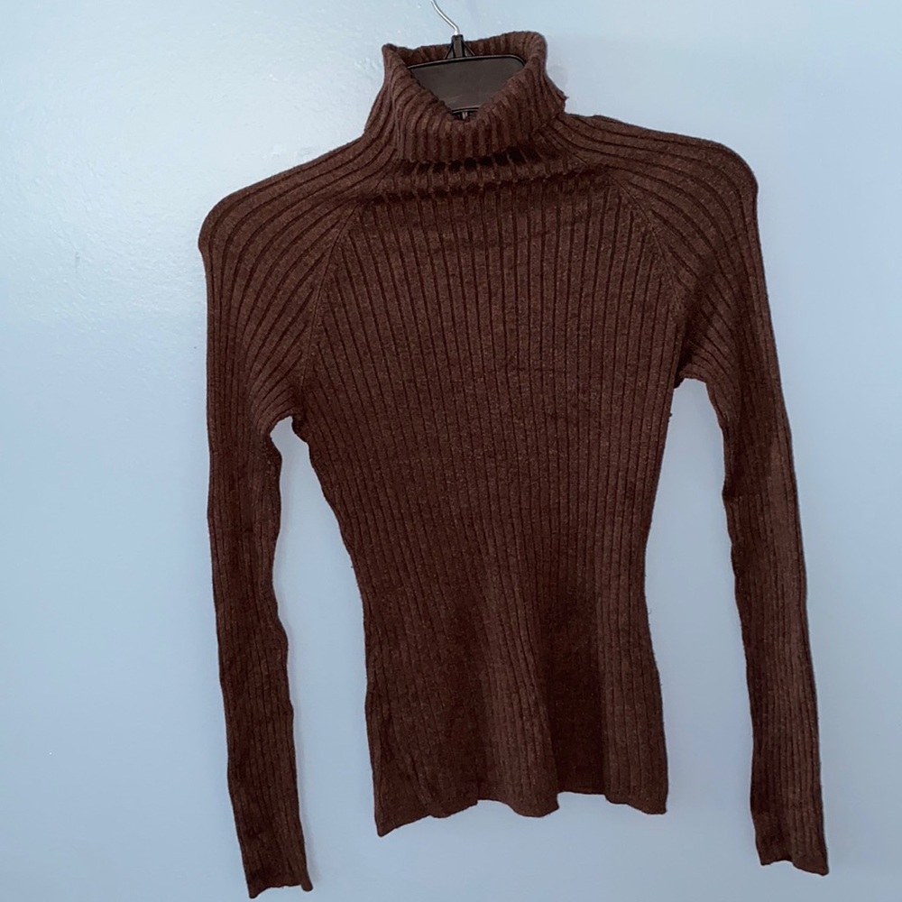 Dark brown/grey small turtle neck